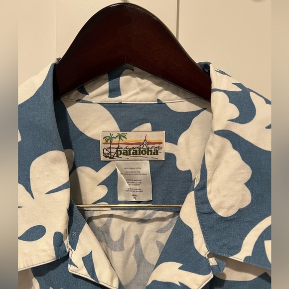 Patagonia Pataloha Hawaiian Shirt Blue White Floral- Men’s XL - Picture 3 of 4
